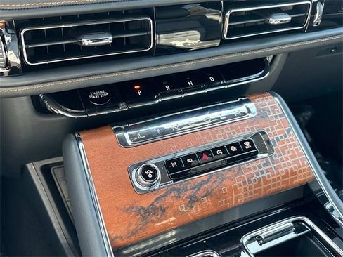 New 2025 Lincoln Aviator Black Label image 29