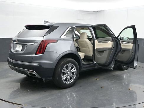 Used 2021 Cadillac XT5 Premium Luxury w/ LPO, Floor Liner Package AWD/4WD image 59