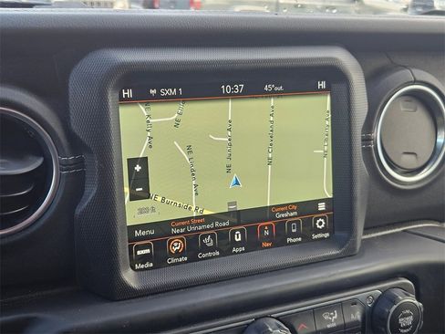 Used 2020 Jeep Wrangler Unlimited Sahara image 25