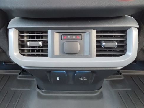 Used 2024 Ford F150 Lariat w/ Equipment Group 502A High AWD/4WD image 29