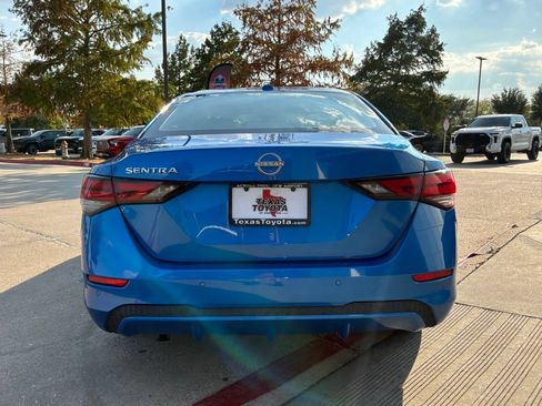 Used 2025 Nissan Sentra SV FWD image 7