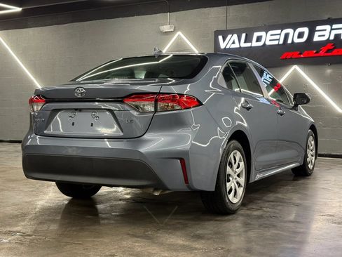 Used 2023 Toyota Corolla LE FWD image 9
