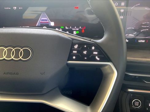 Certified 2025 Audi Q5 Premium w/ Convenience Package AWD/4WD image 14