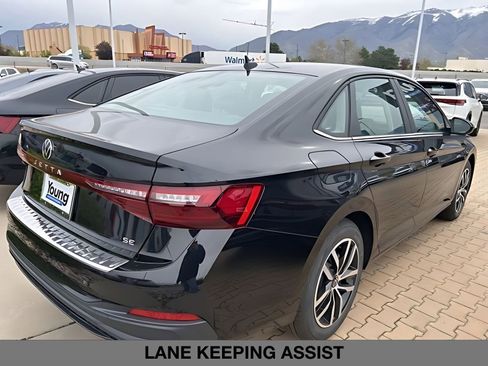 New 2026 Volkswagen Jetta SE image 3