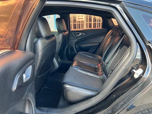 Used 2015 Chrysler 200 S w/ Navigation & Sound Group I FWD image 11