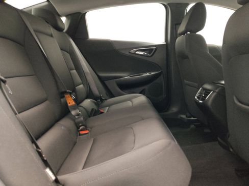 Used 2021 Chevrolet Malibu LT FWD image 19