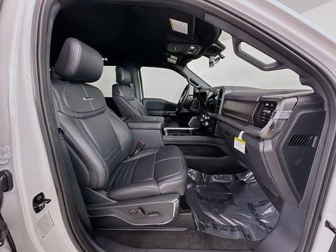 New 2026 Ford F450 Platinum image 29