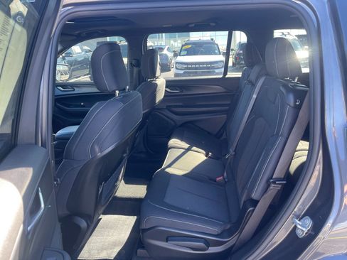 Used 2024 Jeep Grand Cherokee L Laredo w/ Luxury Tech Group I image 14