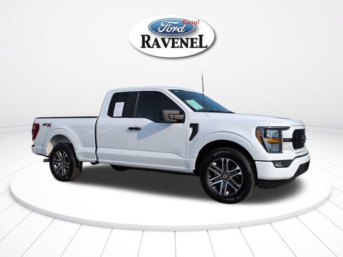 Used 2023 Ford F150 XL w/ STX Appearance Package RWD image 2