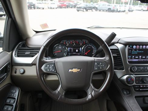Used 2018 Chevrolet Tahoe LT image 10