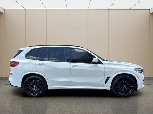 Used 2021 BMW X5 sDrive40i w/ M Sport Package RWD image 6