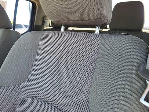 Used 2019 Nissan Frontier SV RWD image 15