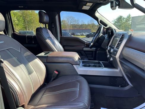 Used 2017 Ford F250 Platinum w/ Platinum Ultimate Package AWD/4WD image 38