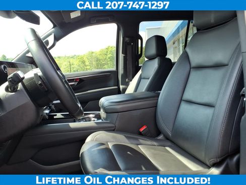 Used 2025 Chevrolet Tahoe LT AWD/4WD image 13