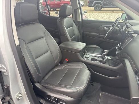 Used 2021 Chevrolet Traverse Premier AWD/4WD image 31