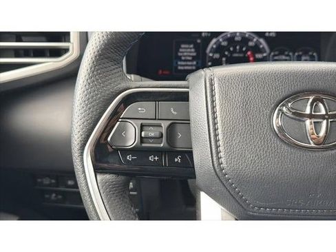 Used 2025 Toyota Tundra Platinum AWD/4WD image 25