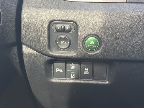 Certified 2024 Honda Passport EX-L image 28