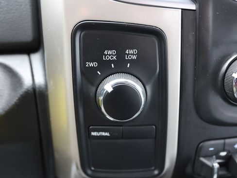 Used 2016 RAM 2500 Big Horn image 29