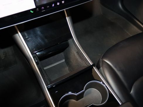 Used 2018 Tesla Model 3 Long Range image 43