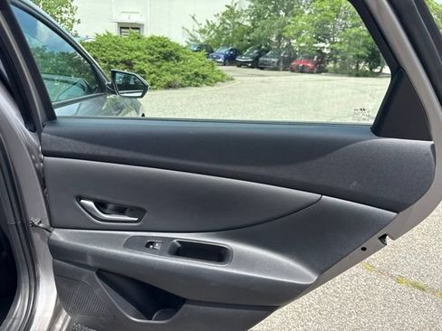 Used 2023 Hyundai Elantra SEL w/ Convenience Package FWD image 37