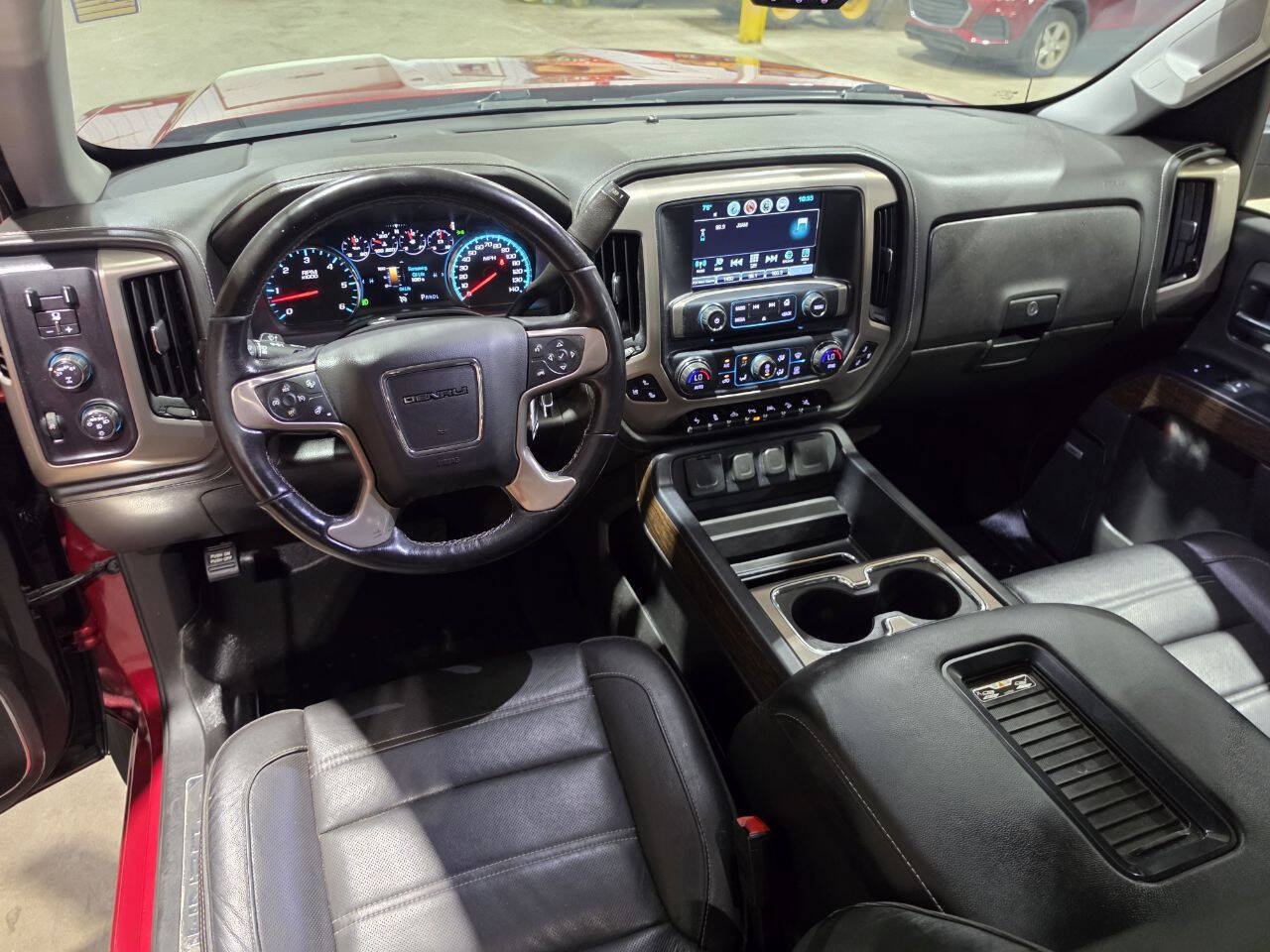 Used 2018 GMC Sierra 1500 Denali AWD/4WD image 32