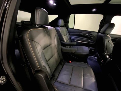 Used 2025 Chevrolet Traverse High Country w/ LPO, Floor Liner Package AWD/4WD image 23