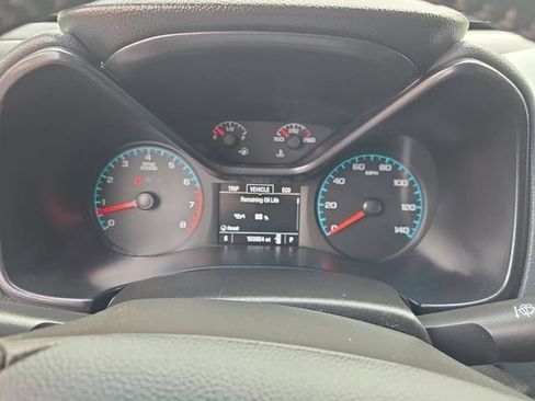 Used 2015 Chevrolet Colorado Z71 AWD/4WD image 16
