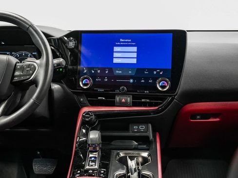 Certified 2025 Lexus NX 350 AWD w/ Accessory Package (2T) image 13