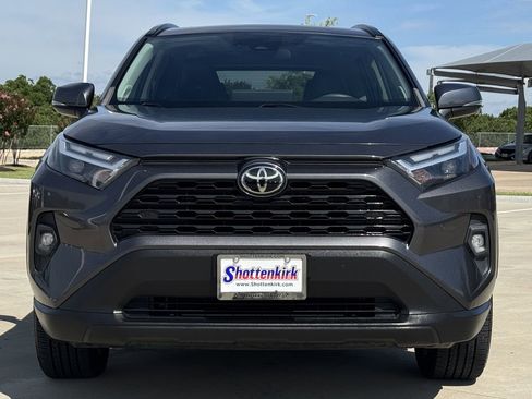 Used 2023 Toyota RAV4 XLE Premium FWD image 7