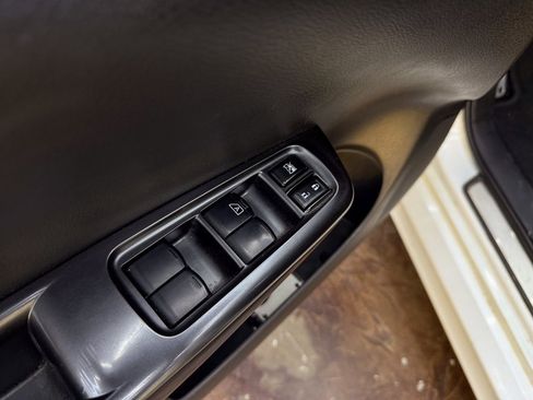 Used 2011 Subaru Impreza WRX STI image 12