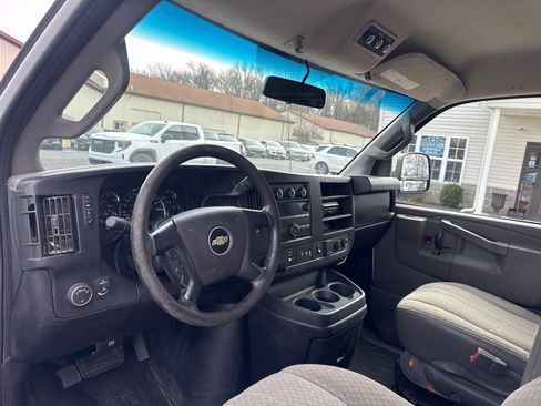 Used 2016 Chevrolet Express 3500 LT w/ LT Preferred Equipment Group image 14