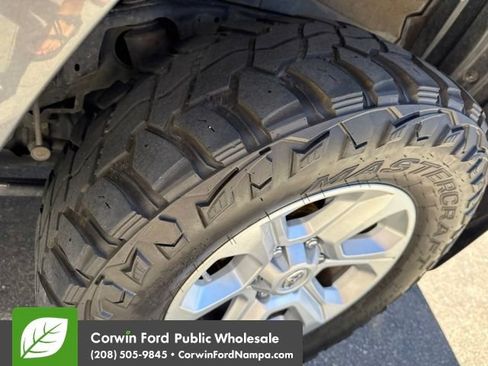 Used 2021 Toyota 4Runner SR5 Premium AWD/4WD image 13