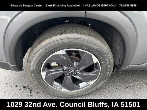 Used 2024 Nissan Rogue SV FWD image 9