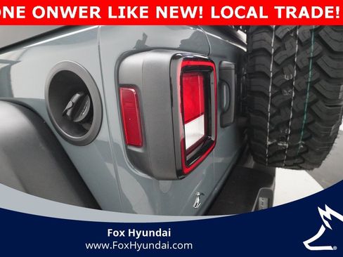 Used 2024 Jeep Wrangler Willys image 29