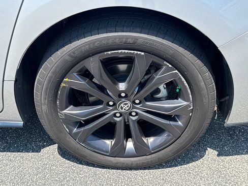 Used 2023 Toyota Sienna XSE FWD image 19