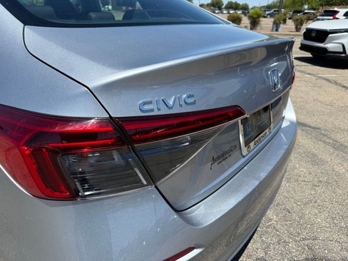 Used 2024 Honda Civic Sport image 8