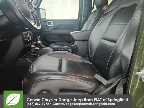 Used 2021 Jeep Wrangler Unlimited Sahara w/ Cold Weather Group AWD/4WD image 11