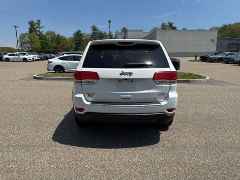 Used 2019 Jeep Grand Cherokee Limited AWD/4WD image 6