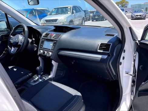Used 2018 Subaru Forester 2.5i w/ Alloy Wheel Package AWD/4WD image 23