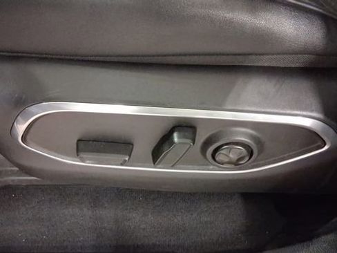 Used 2024 Jeep Wagoneer L Series II w/ Flexible Seating Group image 27