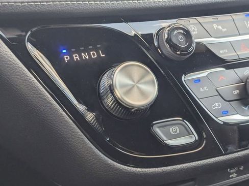 New 2026 Chrysler Pacifica Select image 16