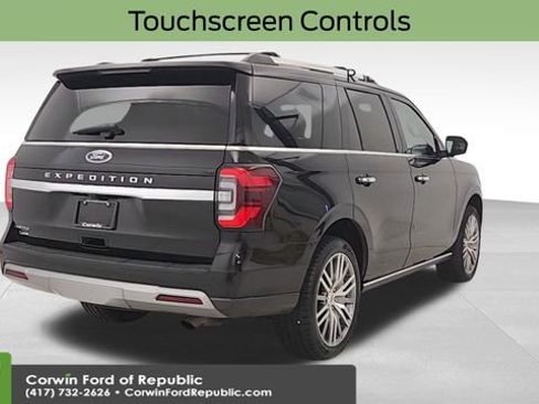 Certified 2024 Ford Expedition Limited image 9