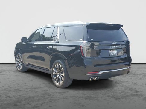Used 2025 Chevrolet Tahoe High Country AWD/4WD image 3