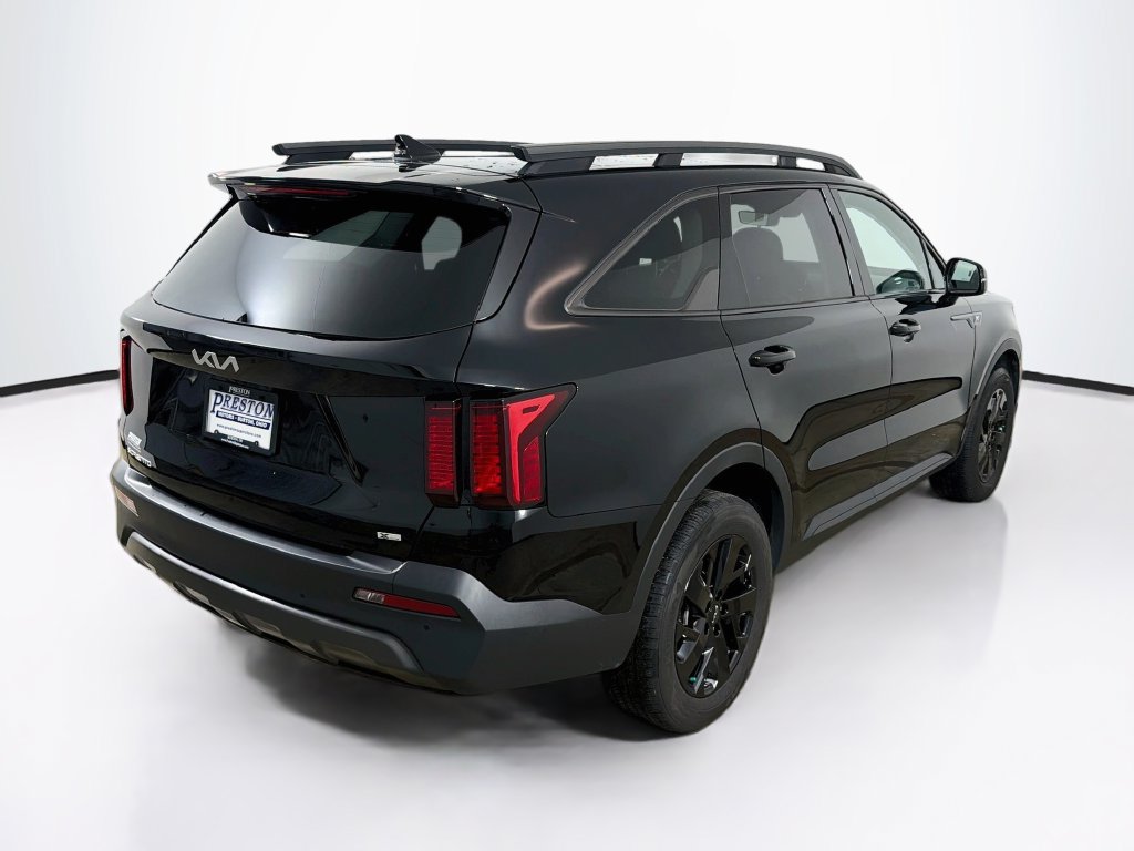 Used 2023 Kia Sorento S w/ Panoramic Sunroof Package AWD/4WD image 5