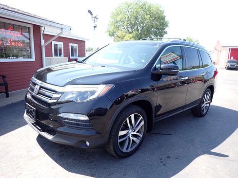 Used 2017 Honda Pilot Elite image 3