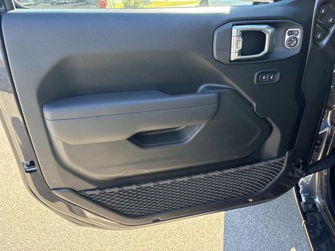 New 2026 Jeep Wrangler Sport AWD/4WD image 18