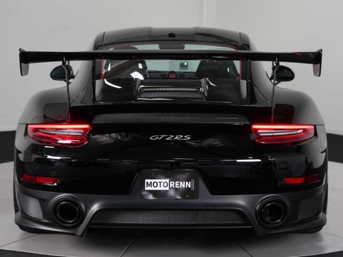 Used 2019 Porsche 911 GT2 RS RWD image 9