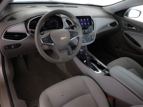 Used 2023 Chevrolet Malibu LT image 16