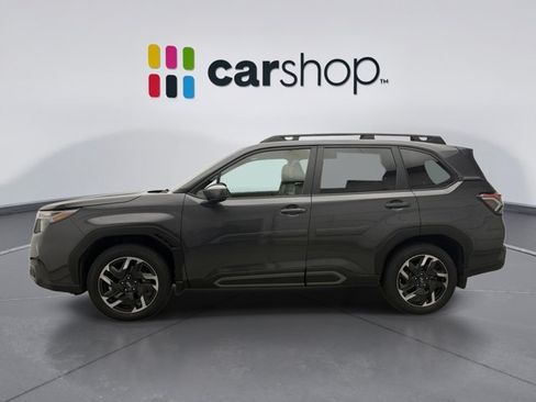 Used 2025 Subaru Forester Limited AWD/4WD image 2