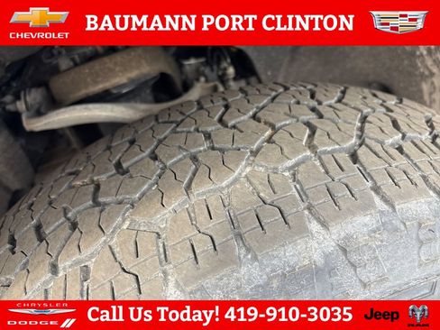 Used 2024 Chevrolet Silverado 1500 LT AWD/4WD image 28